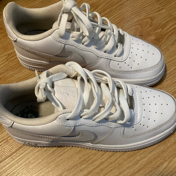 Air Force ones - Picture 2 of 3